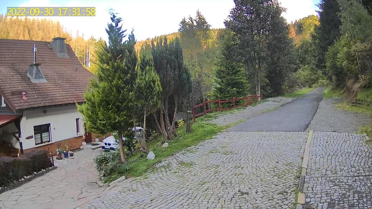 Monteur- Und Ferienwohnung Waldrauschen Fehrenbach Exterior foto