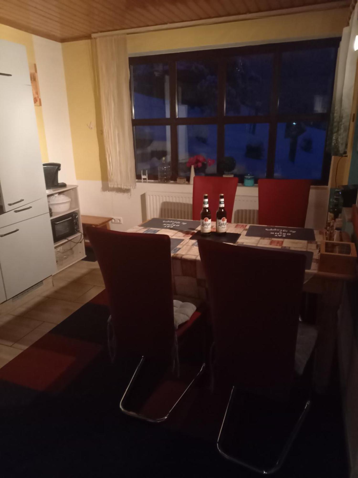 Monteur- Und Ferienwohnung Waldrauschen Fehrenbach Exterior foto
